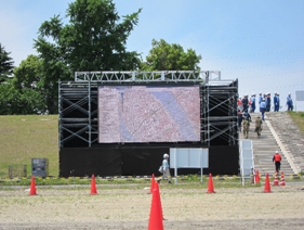 大スクリーンに表示された地理院地図