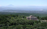 鹿野山測地観測所の全景写真です。