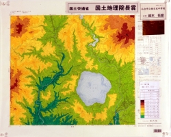 作品：高度分布図「田沢湖」